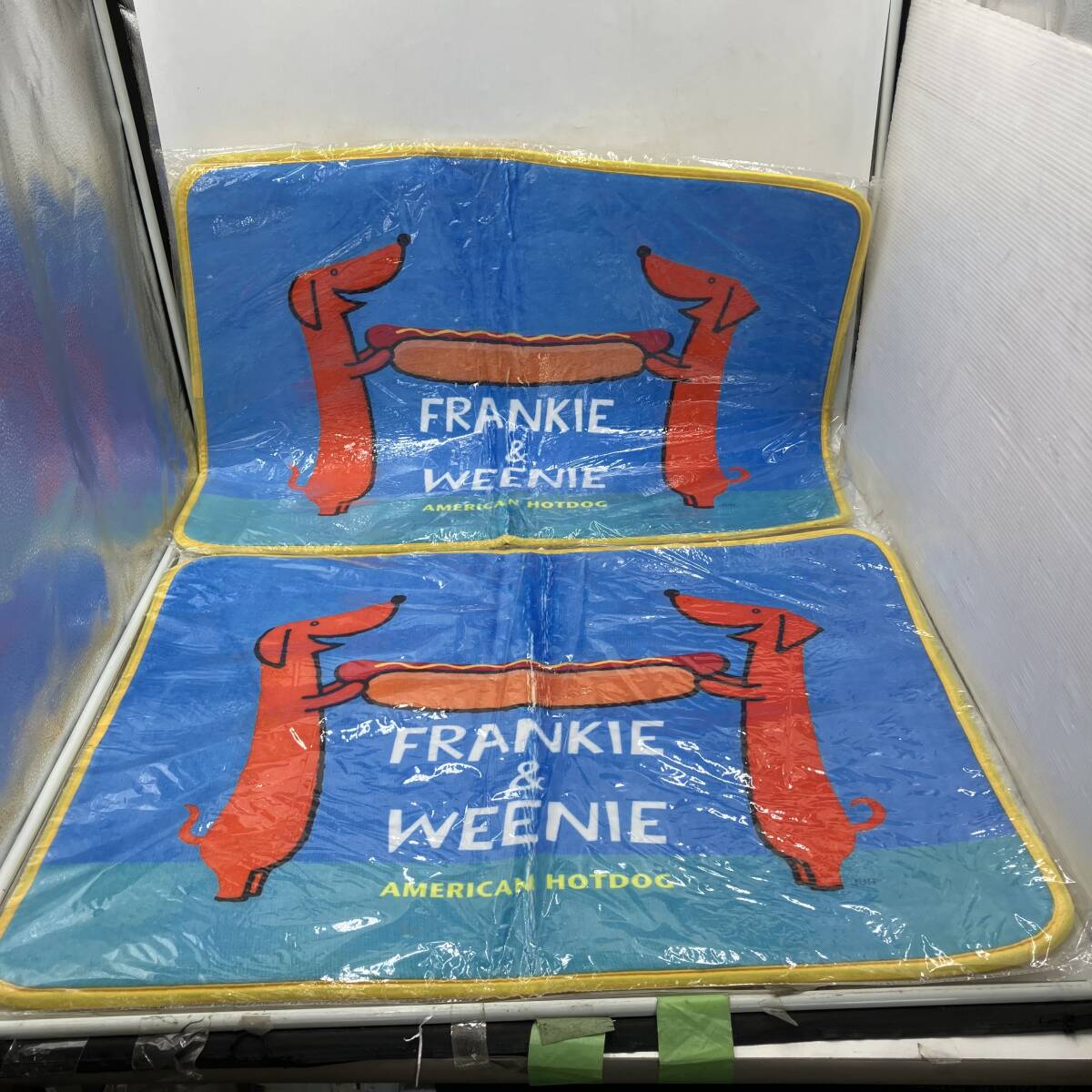 【長期保管品】インテリアマット 2枚 市原淳 インテリア小物 敷物 玄関 インテリア 置物 飾り 動物 犬拍卖