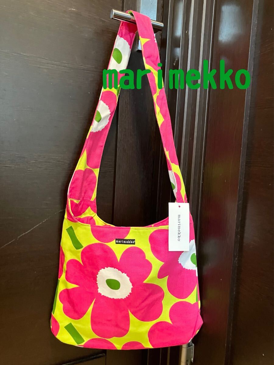 新品 marimekko マリメッコ ショルダーバッグ ピンク 斜め掛け ピエニ 花柄 ウニッコ柄 拍卖
