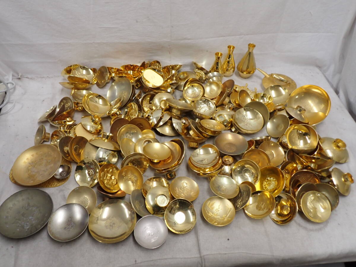 F-189★24KGP★金杯等まとめて★金メッキ・銀メッキ★金杯・徳利・猪口・酒器用品・置物等★箱含む約14kg★中古品拍卖
