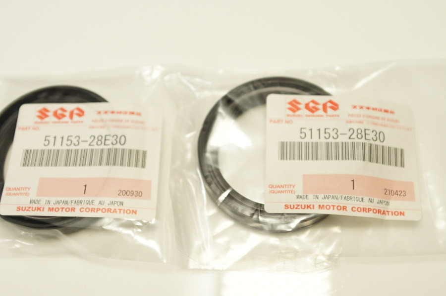 スズキ純正部品 51153-28E30 オイルシール 45パイ x2 送料込 19-5283 RMX250 拍卖