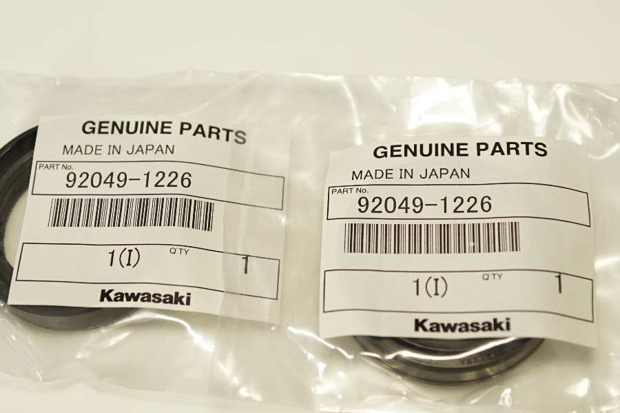 カワサキ純正部品 92049-1226 オイルシール 36パイ x2 送料込 54-5300 エルミネーター250 EL250A 拍卖
