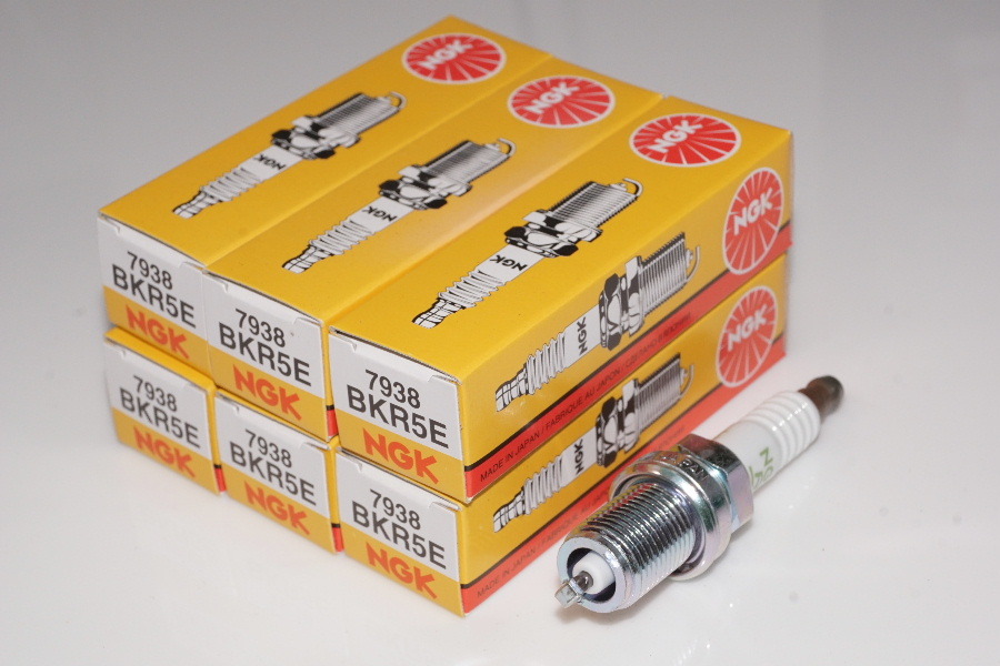 メルセデスベンツ MERCEDES-BENZ E320 用 NGK BKR5E 7938 0087295179383 ★6X-0193 プラグ品番 スパークプラグ拍卖