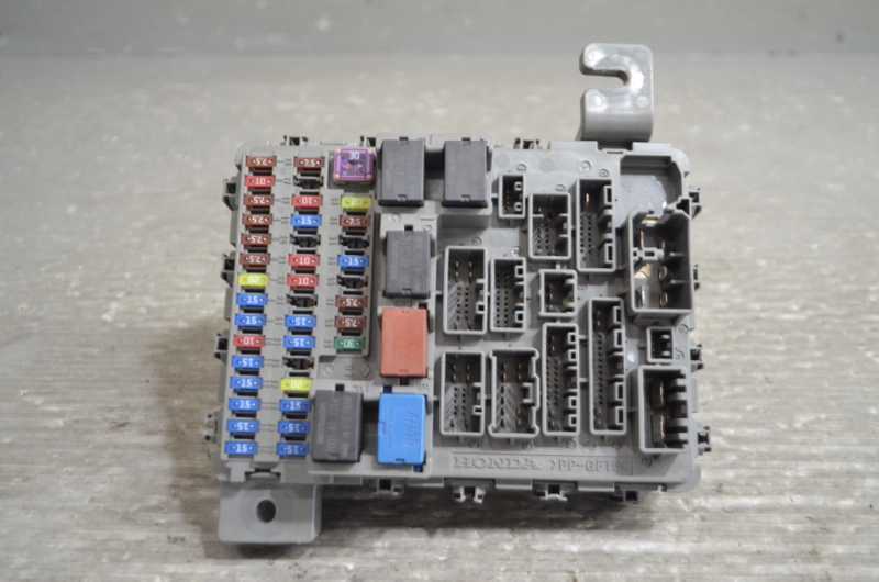 ライフ ディーバー ターボ 後期(JC1) 純正 ヒューズボックス ジャンクションボックス 116RA-000014 /38200-SZH-J12 k093094拍卖