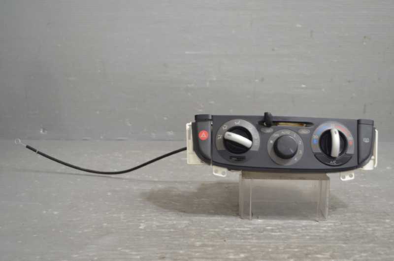 ステラ カスタム R 前期(RN1) 純正 カルソニックカンセイ 破損無 動作保証 エアコンスイッチパネル A02000A2503000 /72311KG030OE k093204拍卖