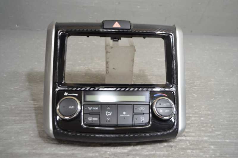 カローラフィールダー ハイブリッド 前期(NKE165) 純正 IR 動作保証 エアコンスイッチ オーディオパネル 55412-12810 /55900-12E60 k093199拍卖