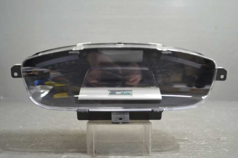 フリード ハイブリッド 前期(GP3) 純正 破損無 取付OK 動作保証 スピードメーター タコメーター 73123km 78100-J012/78100-SWP-J01 k093223拍卖