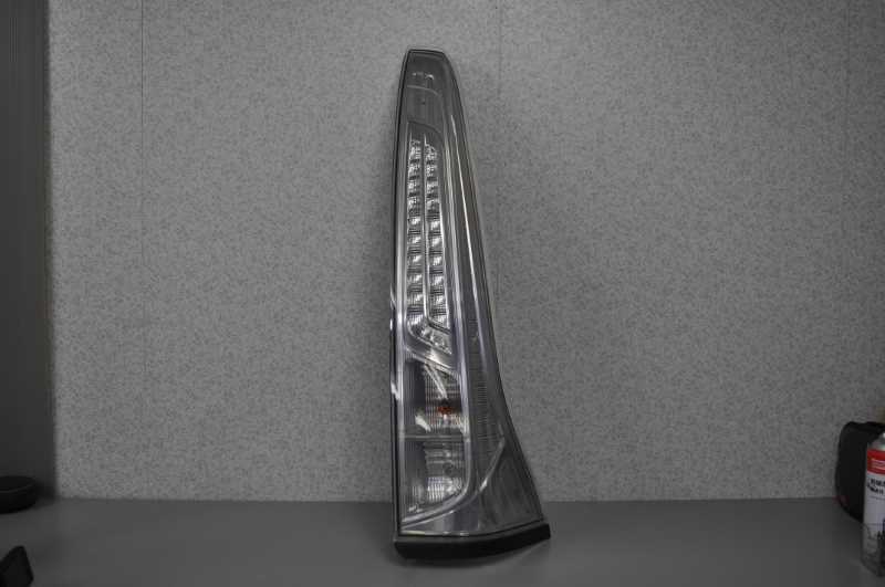 セレナ 20X S-HYBRID 前期 (HC26 C26) 純正 破損無 動作保証 右 テールライト テールランプ LED全点灯OK 220-23438 26550-1VM0A s021295D拍卖