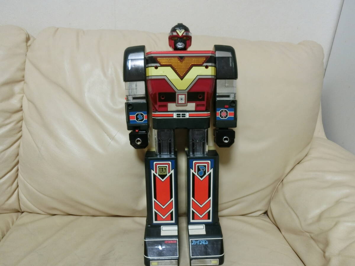 BANDAI ファイブマンからジャンボマシンダーファイブロボです。大きさ約52cm。拍卖