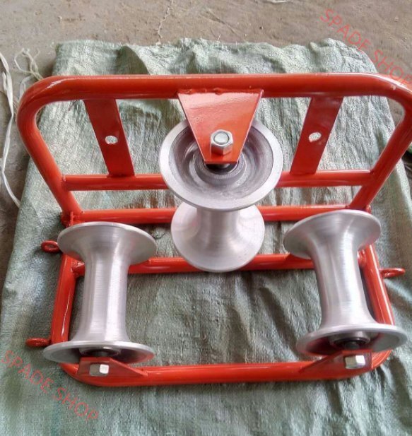 【コーナー滑車】 電気工事 通線 精機 延線用ローラー ケーブル 安全 延長線用 回転 水平 角度調整 配線 水道工事 配管 牽引時拍卖