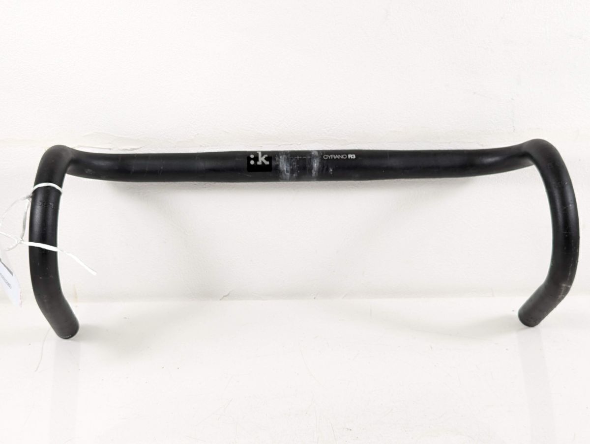 【並品】Fizik Cyrano R3 440mm 31.8mm ドロップハンドル HD250705AT拍卖