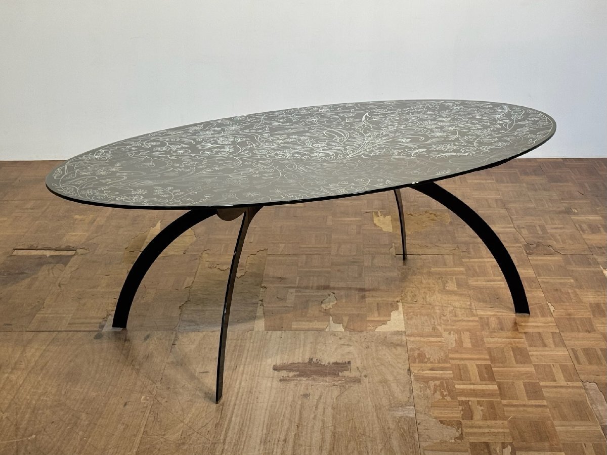 -os5296|Cassina ixc. 名作 Tord Boontje グラフィックトランスルーセントオーバルガラスダイニングテーブル|カッシーナモローゾ B&B拍卖