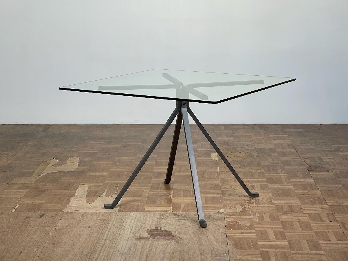 -os554|Driade 名作アイコン Enzo Mari CUGINO/クジーノ ミニマムガラスダイニングテーブル|Cassina B&B Italia ミッドセンチュリー拍卖