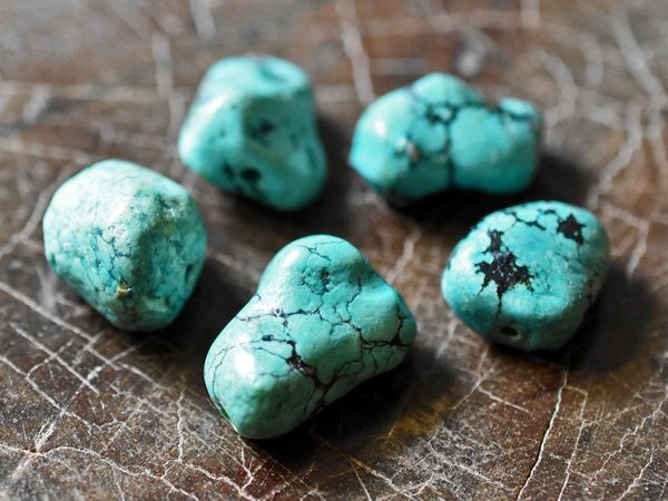 ●わくわく とんぼ玉★ナチュラルターコイズ5個セット トルコ石 パワーストーン 緑 ビーズ トンボ玉 蜻蛉玉【Z24100-S1】拍卖
