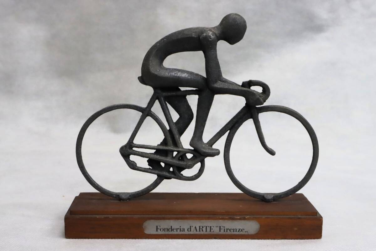 ★Fonderia d’ARTE’’Firenze.. オブジェ 置物 ロードバイク 自転車 ツールドフランス 競輪 イタリア 記念品 アンティーク 雑貨拍卖