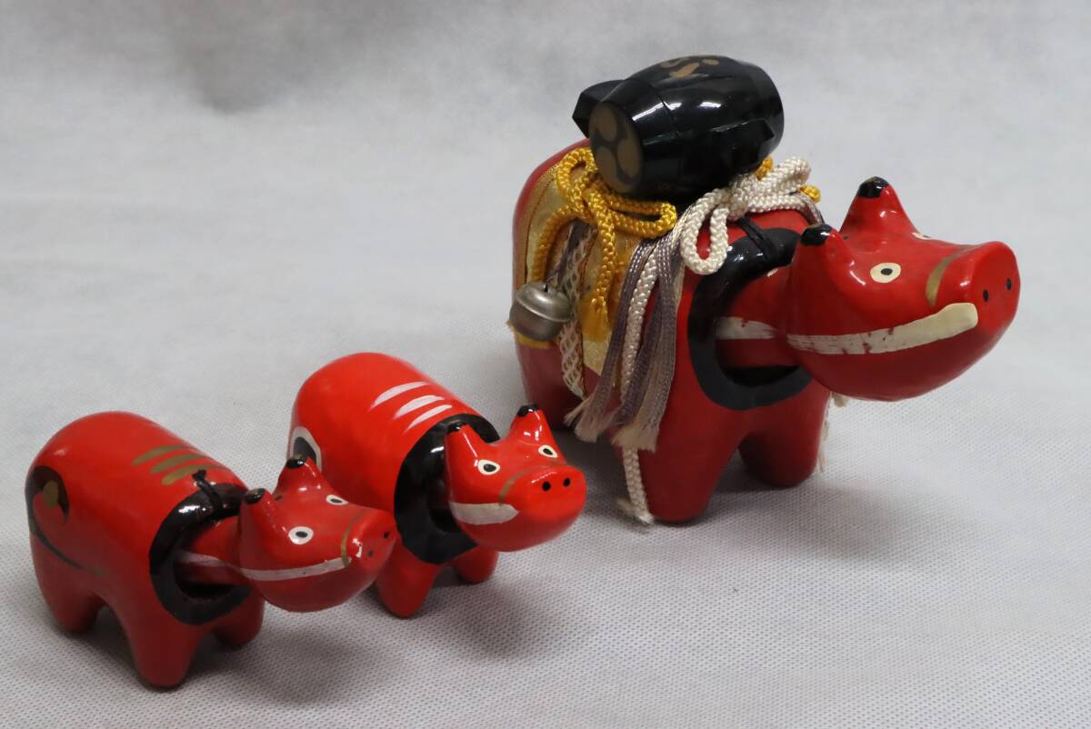 ★赤べこ3体セット あかべこ 福島会津 郷土玩具 魔除け 厄除け お守り 張り子 オブジェ 置物 飾り物 アンティーク 雑貨 昭和レトロ拍卖