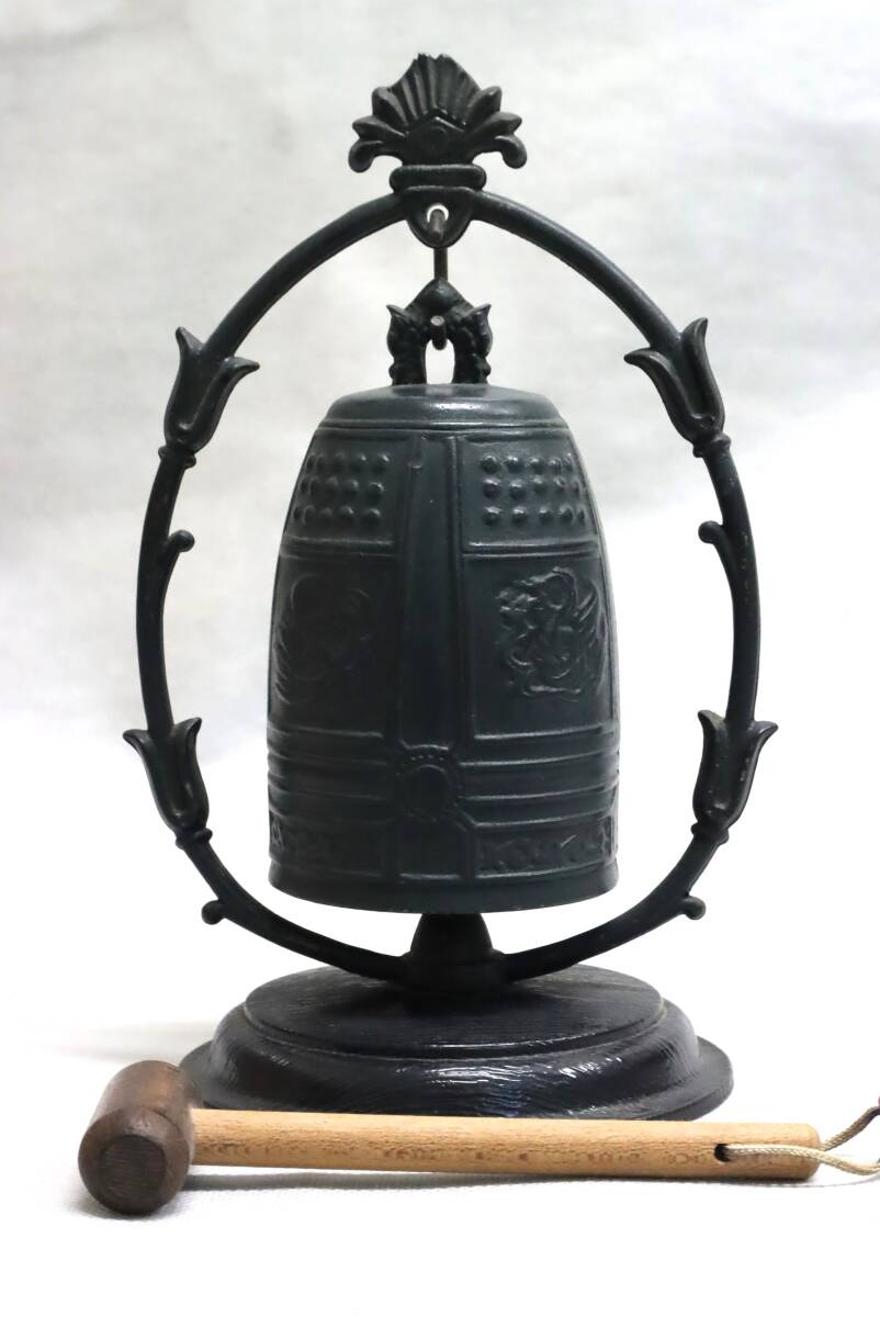 ★青銅型の鐘 精巧ミニチュア 澄んだ音色 オブジェ 置物 飾り物 アンティーク 雑貨 昭和レトロ拍卖
