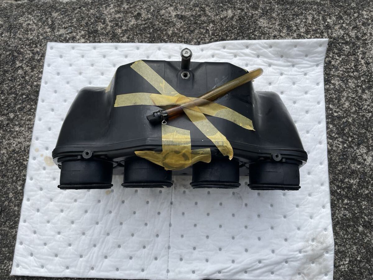 ゼファー1100 エアクリーナーボックス ZRT10A-047*** 1995年式 拍卖