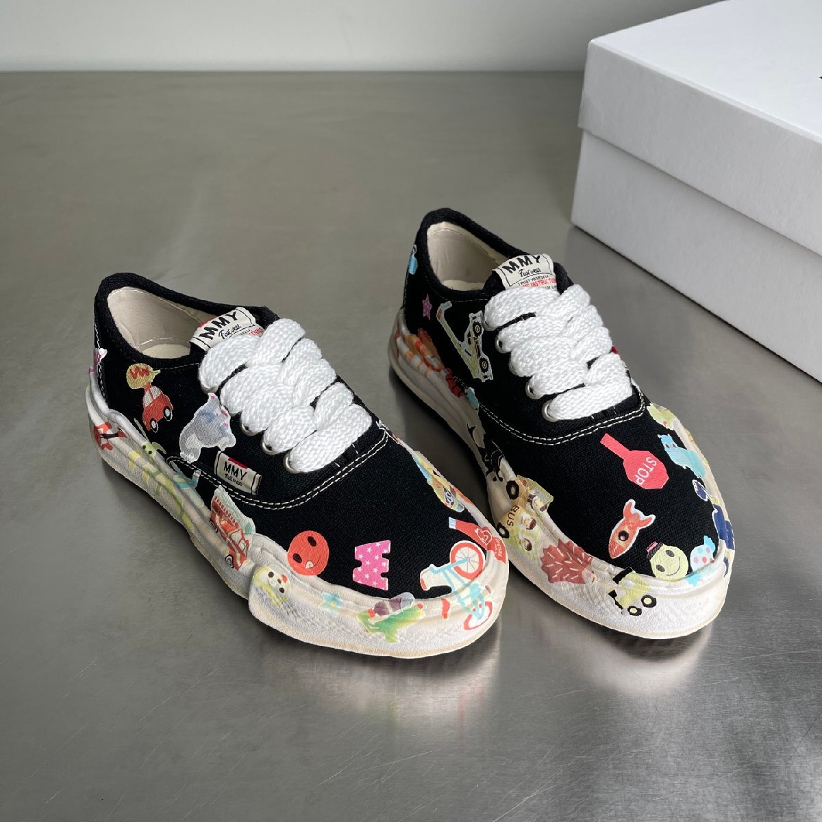 美品 Maison Mihara Yasuhiro(メゾンミハラヤスヒロ)スニーカー メンズシューズ ブラック EUR42 並行輸入品拍卖