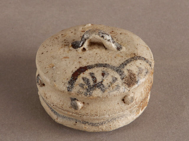 古い 篠 ハシキ 香合 志野 江戸拍卖