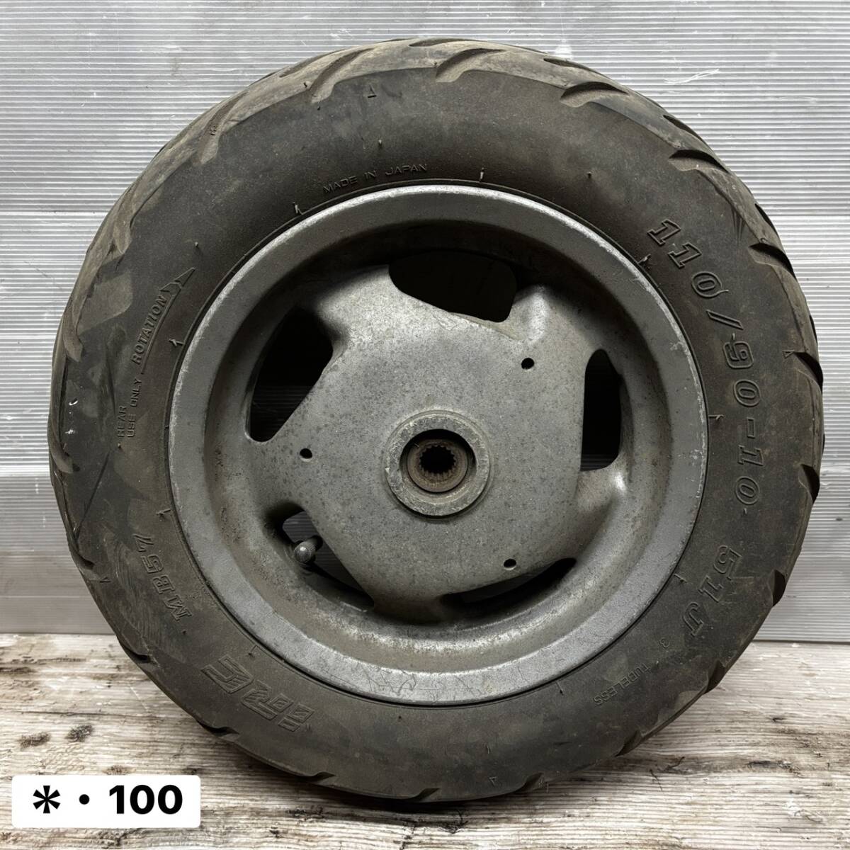 【管24】ヤマハ・2サイクルギアパーキングスタンド・UA03J・純正・リアホイール 中古タイヤセット110/90-10山約1.9mm拍卖