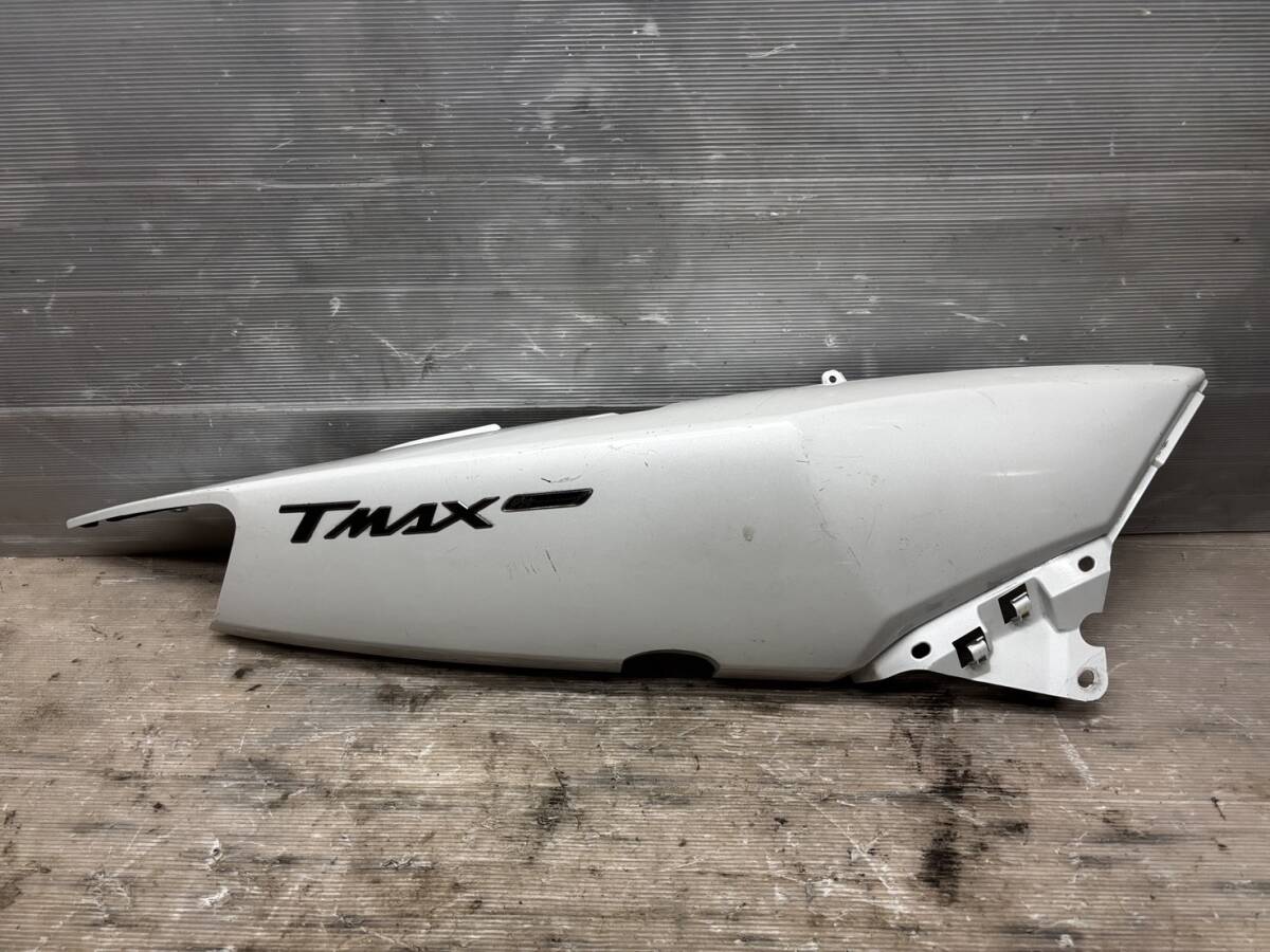 【管A0】 車種不明・TMAX500?SJ08J?シートカウル右4B5-21721拍卖