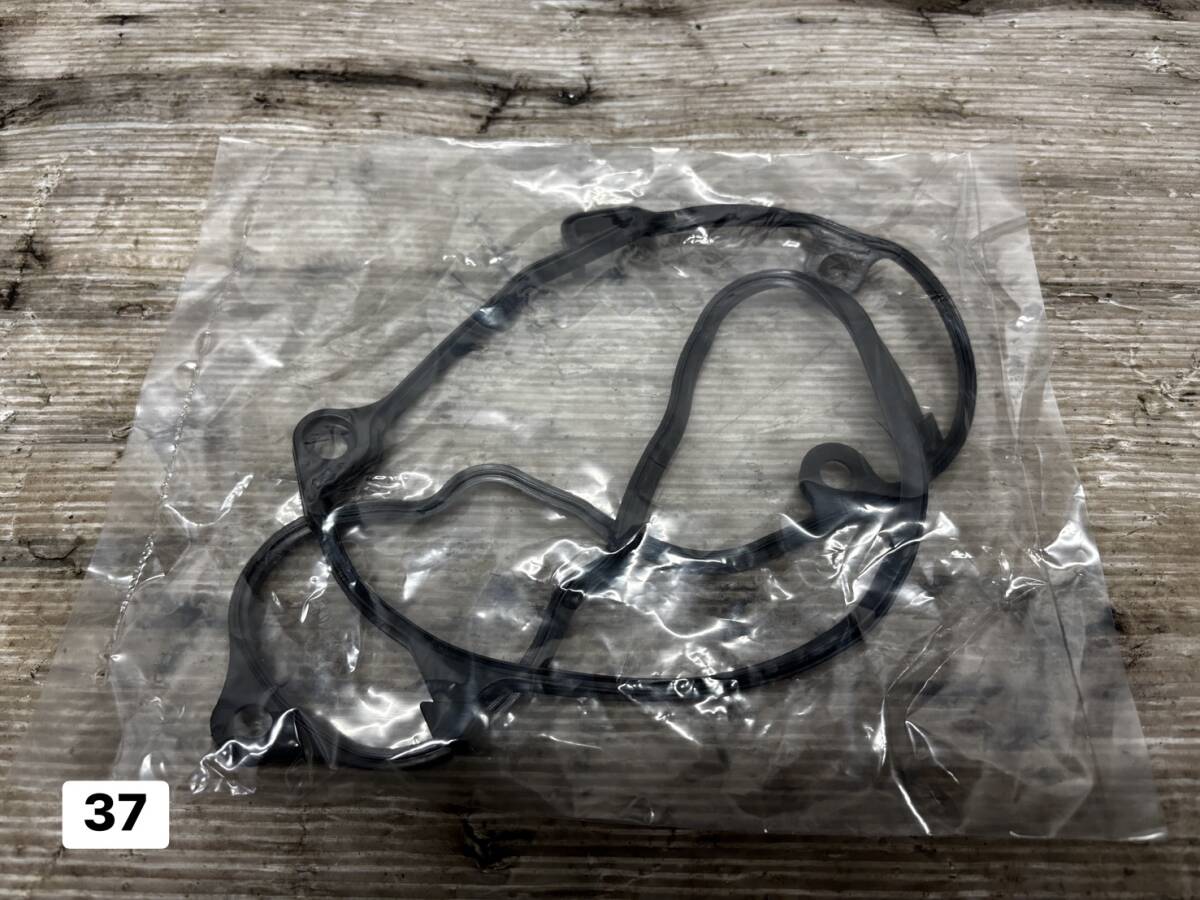 【管A07】スズキ・レッツ4・アドレスV50・スズキ純正新品クランクケースガスケットゴムCA41A CA42A CA44A CA45A CA47A拍卖