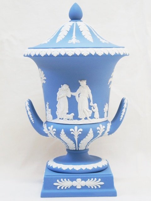 中古 レア【WEDGWOOD ウェッジウッド】ジャスパー ブルー 蓋付壺 ハンドル付 フラワーベース 花瓶 飾り壺 H30cm 2kg拍卖
