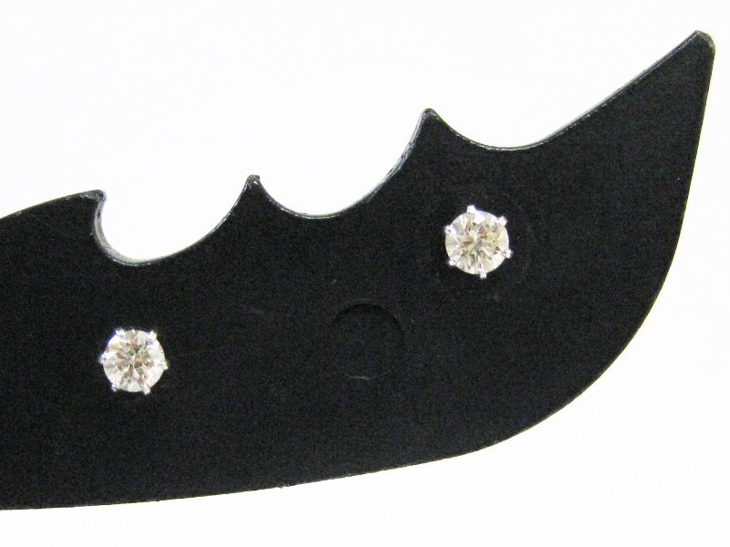 中古【Pt900金具 1Pダイヤピアス】一粒ダイヤモンド 各0.05ct 立爪型拍卖