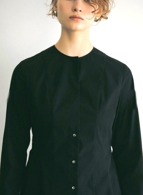 未使用 定価3.2万 HER. ペプラムブラウス 黒 クラシック バッスル ヴィンテージ風拍卖