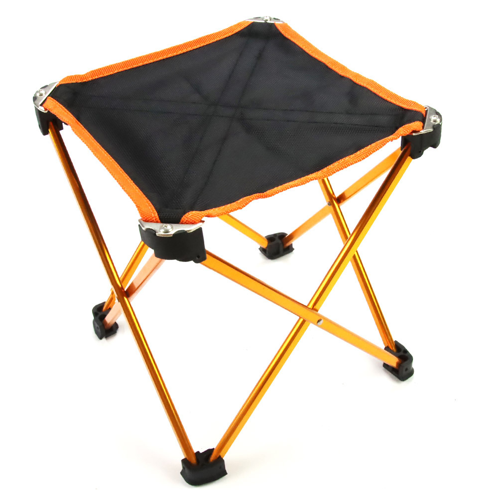 アウトドア チェア 折りたたみ椅子 コンパクト 軽量 耐荷重100KG 持ち運び 携帯便利 お釣り バーベキュー 野外 キャンプ 収納袋付き 黒/金拍卖