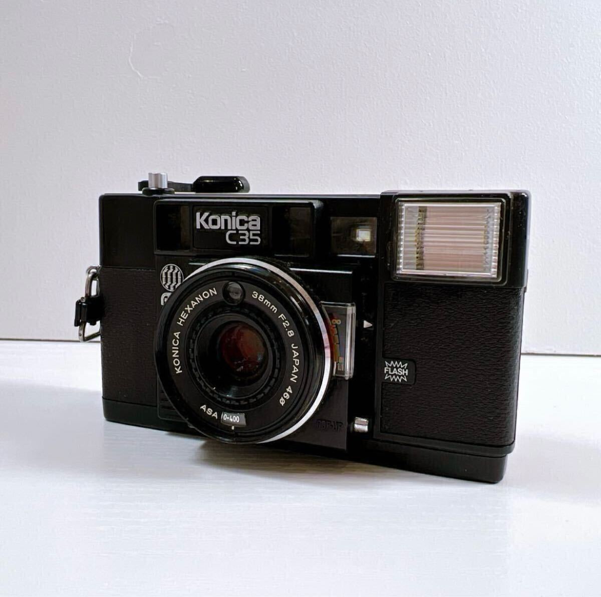318【中古】Konica C35 AF KONICA HEXANON 38mm F2.8 コニカ コンパクトフィルムカメラ ヴィンテージカメラ 昭和レトロ 動作未確認 現状品拍卖