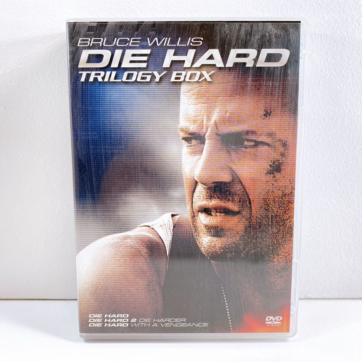 305【中古】DIE HARD TRILOGY BOX DVD ダイハード トリロジーBOX ブルースウィリス DVD 4枚組 ダイハード1〜3 スペシャルディスク 現状品拍卖