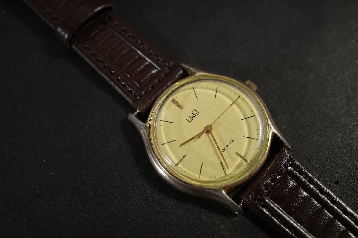 CITIZEN シチズン Q&Q キューアンドキュー 4L31-T07914 腕時計 アナログ クオーツ 3針 ゴールド拍卖