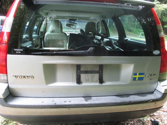 ■中古パーツ■ボルボV70 バックドア リアゲート 直接引き取り限定拍卖