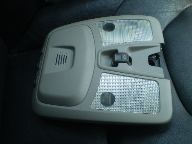 ボルボ V70 SB5244W 純正 ルームライト/サンルーフスイッチ 本州送料無料!拍卖