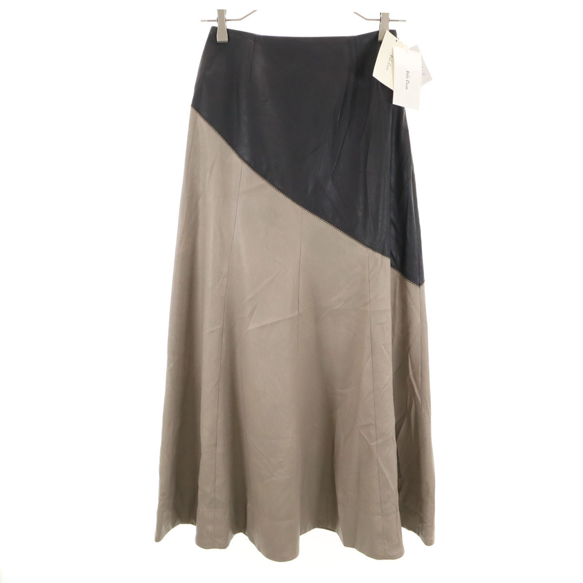 未使用 Mila Owen ミラオーウェン ロング丈 フェイクレザー フレアスカート グレージュ レディース拍卖
