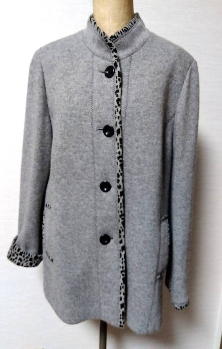 ◆グレー 裏・袖 部レオパード・豹柄のコート Lサイズ◆拍卖