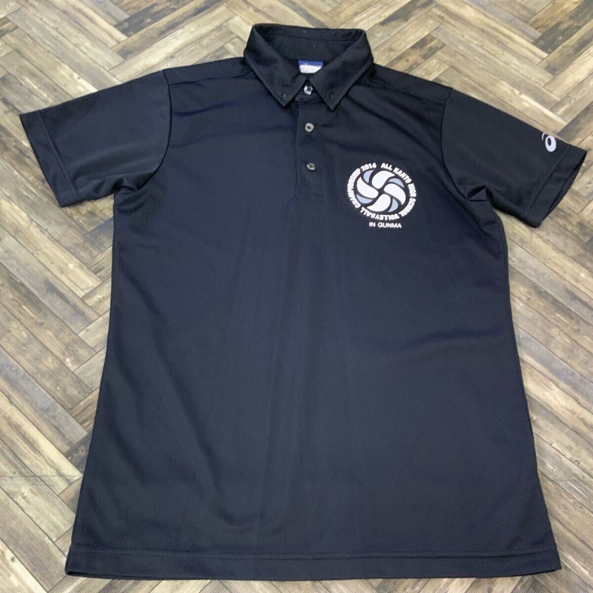 HY1399 実物 アシックス 関東 バレーボール 半袖 ポロシャツ ブラック拍卖