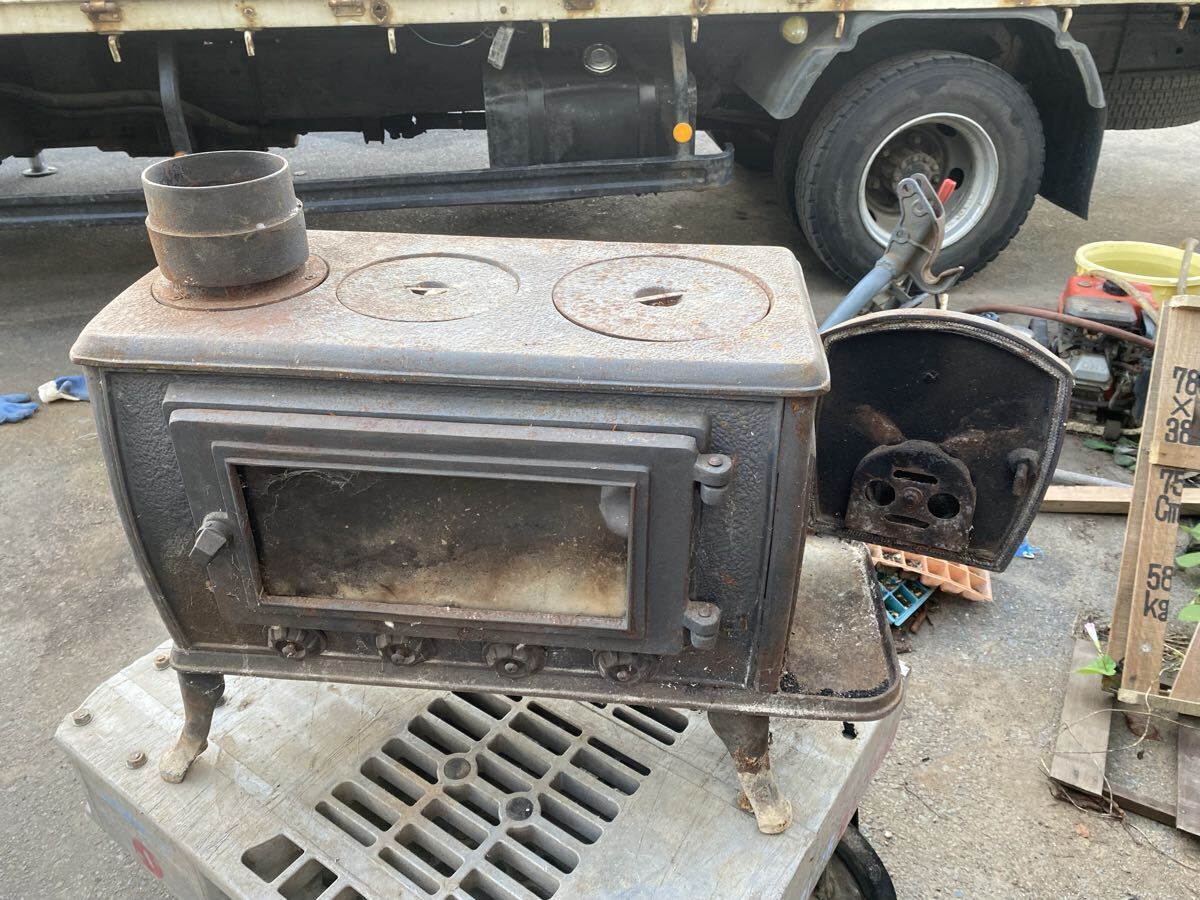 青森十和田市 薪ストーブ 鋳物 暖炉 引き取り限定拍卖