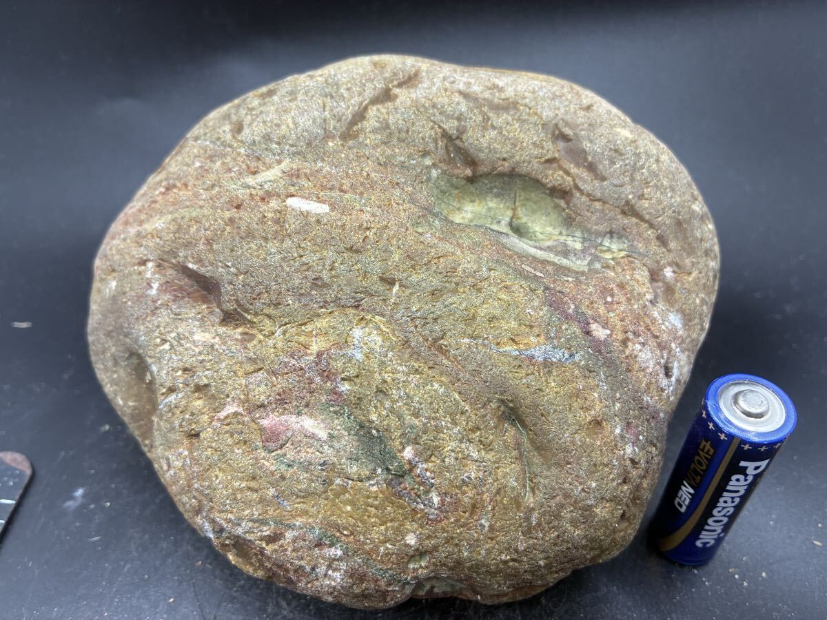 S304 碧玉 ジャスパー 赤 黄 緑 玉髄 1.6kg 石英 医王山 原石 鑑賞石 水石 自然石 天然石 小矢部川 富山拍卖