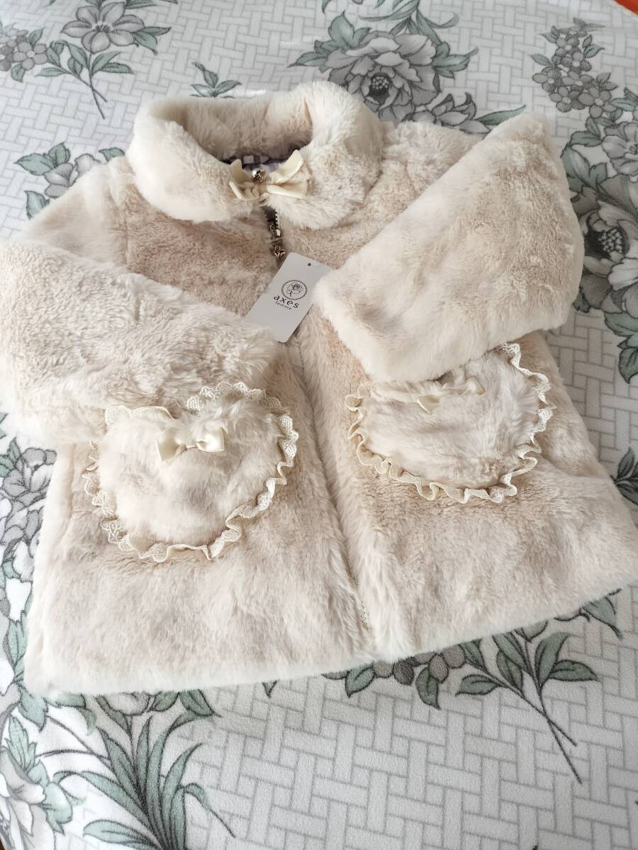 新品 未使用axesお洒落で可愛いリバーシブルファーコート拍卖