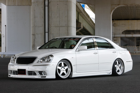 「K-BREAK/PLATINUM」18系マジェスタ(JZS18#)前期用エアロ3点セット(リフレクター付き)拍卖