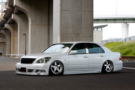 「K-BREAK/PLATINUM」30系セルシオ(UCF30/31)後期用エアロ3点セット TypeV(LEDマーカー付き)拍卖