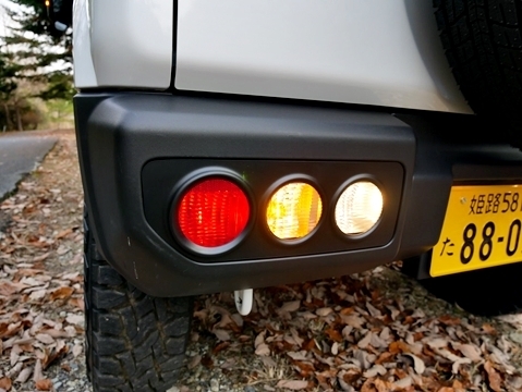 「タニグチ/TANIGUCHI」ジムニー(JB64/JB74)用テールランプガーニッシュx左右拍卖