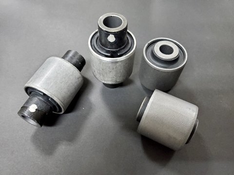 「セントラル20」フェアレディZ(Z33)用強化ロアアームブッシュSET拍卖