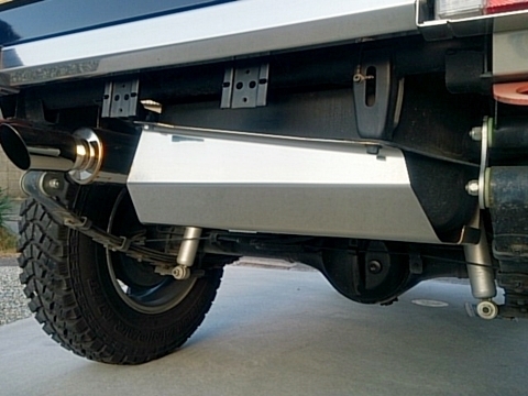 「タニグチ/TANIGUCHI」ジムニー SJ30~JA22用タンクガード(ステンレス)拍卖