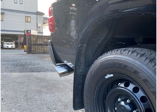 「サクソン/SUXON」TMT ハイラックス(GUN125/2GD/2.4L)後期用マフラー Ver.1(リアタイヤ後ろサイド1本出し)拍卖