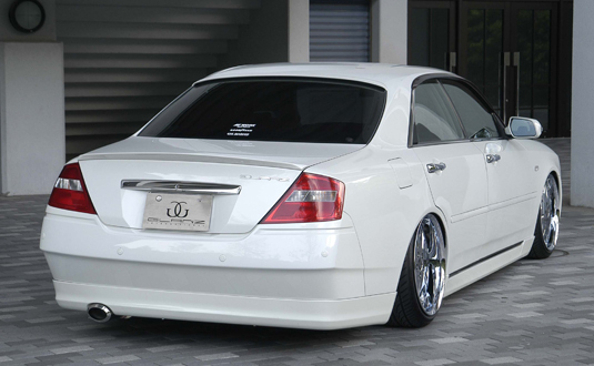 「バタフライシステム/GLANZ」セドリック(Y34)用リアハーフスポイラー拍卖