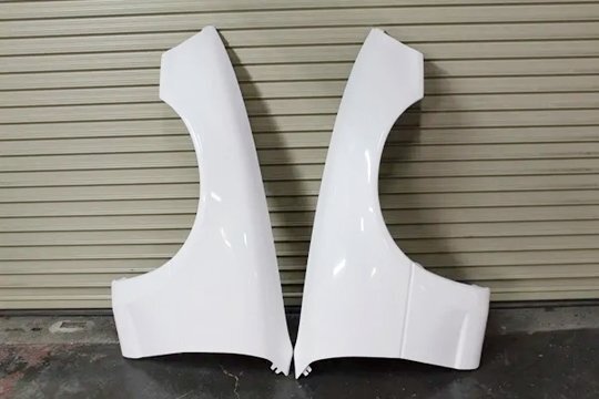 「ガレージベリー/Vary」NA系ロードスター(NA6CE/NA8C)用ノーマルフロントフェンダーx左右拍卖