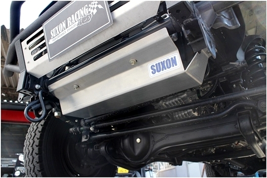 「サクソン/SUXON」70系ランクル(GRJ76/79K)1GR/4.0L用アンダーガード拍卖